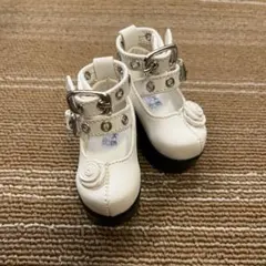 Item thumbnail for item ca5adaf5-83f5-41cb-a4fc-3e17d2e2fc89