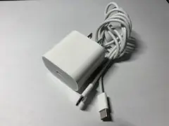 Apple 20W USB-C電源アダプターとケーブル