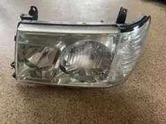 ランクル　100 ヘッドライト　グリーン系