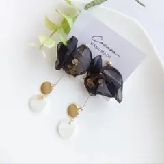 Item thumbnail for item 5571a445-9ae8-4889-96f9-79f7b65d663a