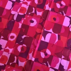 新品★marimekko はぎれ 生地　mini ruutu unikko 赤