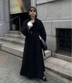 アメリUND FRONT GATHER OPEN SLEEVE COATブラック