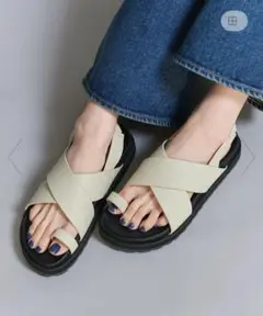 BEAUTY&YOUTH ビッグクロスバックストラップサンダル　23.5