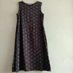 手作り　刺繍柄ノースリーブワンピース