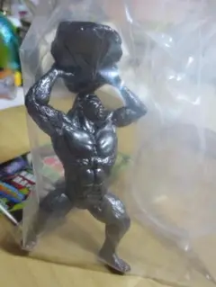 新品　UMA最強王図鑑　フィギュア ビッグフット(SPカラー)メタリックカラー