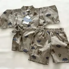 新品未使用　フタフタ futafuta 恐竜　甚平　90