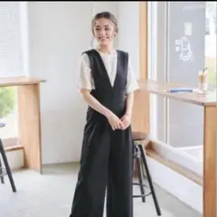 ティティベイト⭐︎ハイウエストVネックオールインワン/サロペット