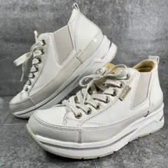 美品　bussola ブソラ　レザー　ミッドカットサイドゴアスニーカー