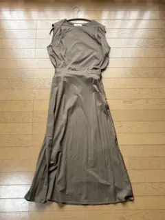 グリンレーベルリラクシング　セットアップ　ノースリーブ　スカート