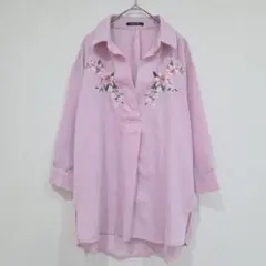 ワンウェイ　花柄刺繍シャツ　ブラウス　七分袖　スキッパー　フリーサイズ