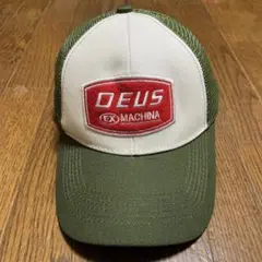 DEUS EX MACHINA トラッカーキャップ