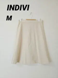 【INDIVI 】ベージュ フレアスカート ひざ丈