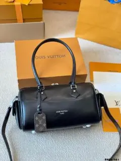 LOUIS VUITTON ブラックショルダーバッグ
