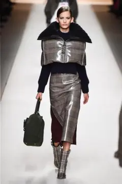 ★FENDI★新品未使用★ランウェイ★チェック★ダウン★ポンチョ