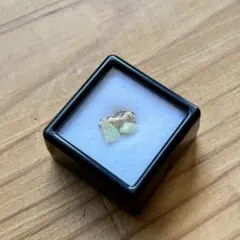 f2. フォスフォフィライト 燐葉石 原石 天然石 鉱物標本