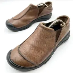 Item thumbnail for item 8295e1f9-fbac-4531-a07a-34eff2dd51f1