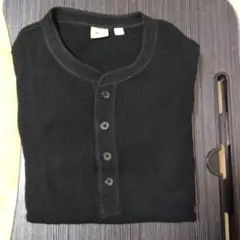 UNIQLO ブラック ヘンリーネック 長袖ニット サイズ5