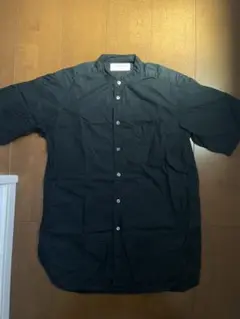 8月末まで価格！ UNITED ARROWS シャツ S ブラック
