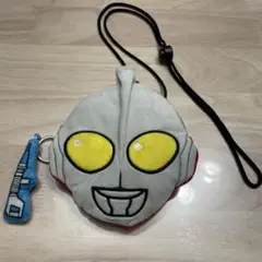 ウルトラマン ポーチ キーホルダー付き