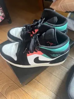AJ1 mid se ホワイトパンチブラック 27cm