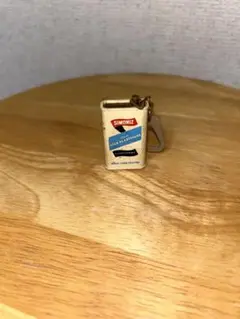ヴィンテージ フランス製キーホルダー レトロ 缶