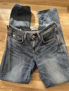 Item thumbnail for item 17d16239-f85f-467e-b5b0-f364d42458f8