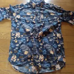 浮雲　花柄シャツ