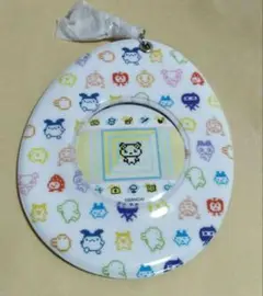 たまごっち　トレーディング　缶バッジ&ホルダーセット