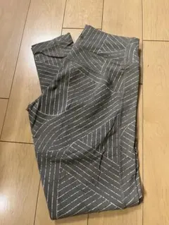 adidas アディダス　ヨガパンツ