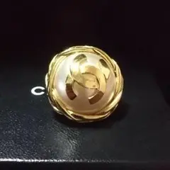 CHANEL ゴールド パール イヤリング 片耳