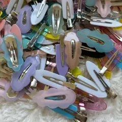 ヘアクリップ　デコパーツ　ヘアピン　クリップ　ヘアアクセサリー　新品
