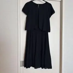 黒のワンピース