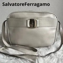 SalvatoreFerragamo ショルダーバッグ ヴァラリボン ホワイト