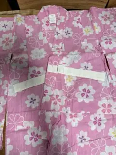 ■美品■花柄ピンク浴衣 130 藤桂