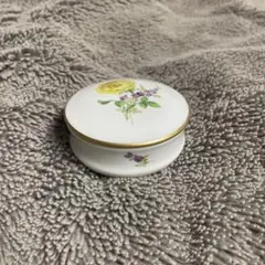 Item thumbnail for item 78506c48-88ef-46c6-80e2-7808bdbd4dfd