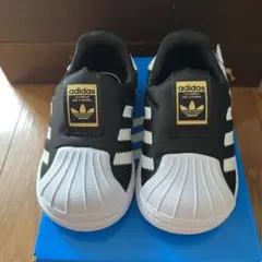 adidas アディダス スニーカー　新品タグ付き　12センチ