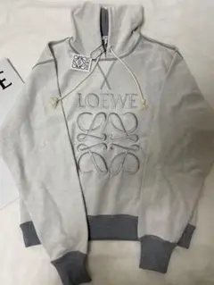 LOEWE アナグラムパーカー
