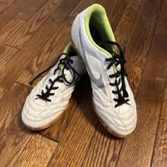 ミズノ　モナルシーダ　フットサルシューズ24cm