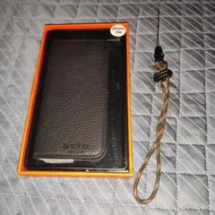 iPhone16e 高級本革手帳型ケース ブラック ストラップお付けします！