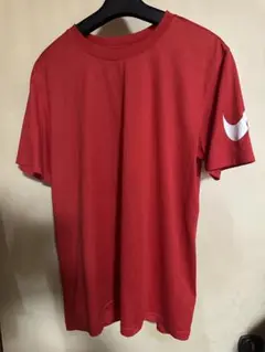 ナイキNIKE ドライフィット素材　Tシャツ 赤　レッド　サイズM