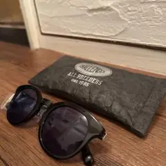 CHALLENGER LYZE SUNGLASSES ブルーレンズ