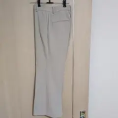 UNIQLO ベージュ スラックス 64cm