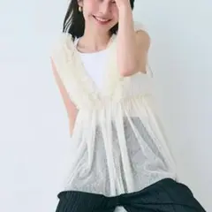coca チュールVネックトップス Lサイズ