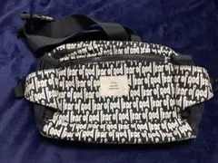 fear of god essential ボディバッグ