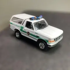 GREENLIGHT ford BRONCO ミニカー　開封品ミニカー