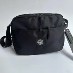 ブラックナイロンショルダーバッグ