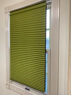 遮光断熱ハニカムシェード 59×135cm グリーン (抹茶色)つっぱり棒付