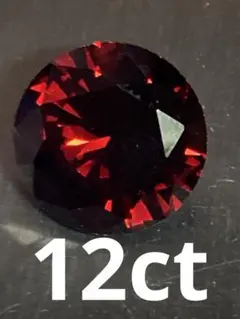 深い赤色のオーバルカットルース石 12.25ct ジルコニア