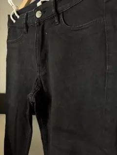 【超お得‼︎】H&M ブラックジーンズ EUR38 Mサイズ相当