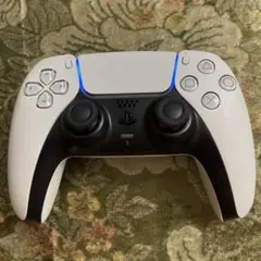 PS5 純正　コントローラー　ホワイト